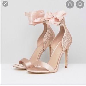 SALE🎀ALDO Mirilian Glitter Satin Tie Ankle Strap
